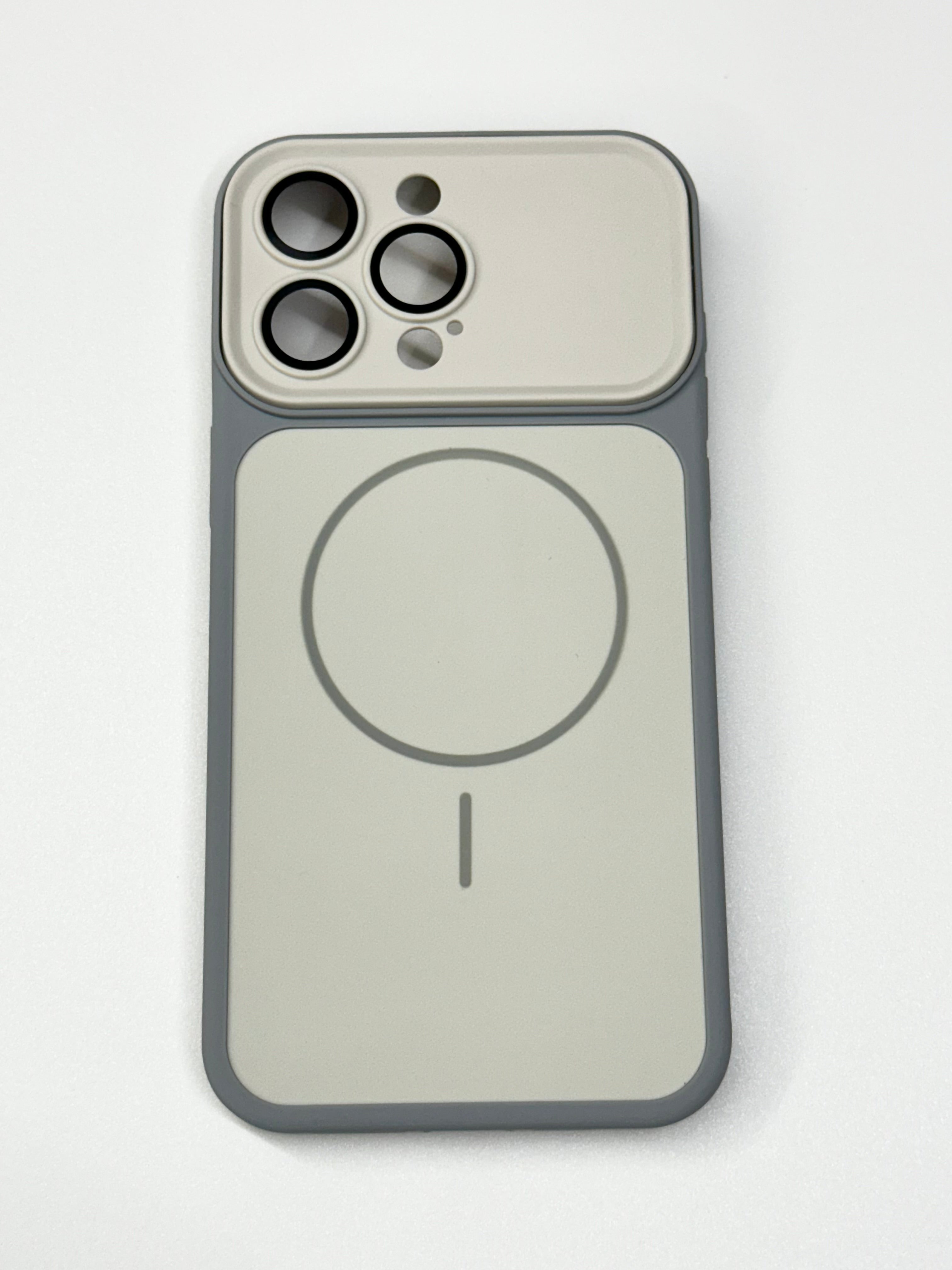 MODEL NOU - Husă design iPhone 17